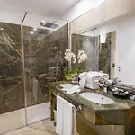 Victoria Palace 4*