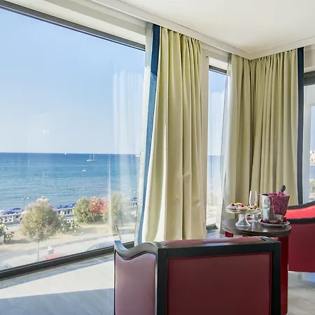 מלון Victoria Palace 4*