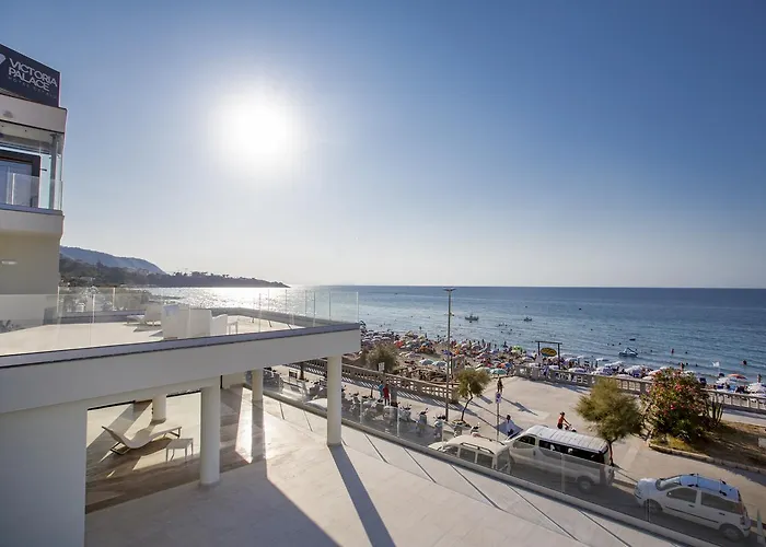 Victoria Palace Otel 4*