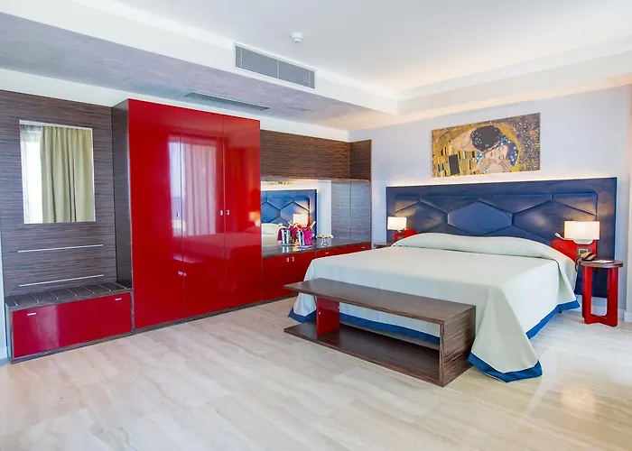 Victoria Palace Otel 4*